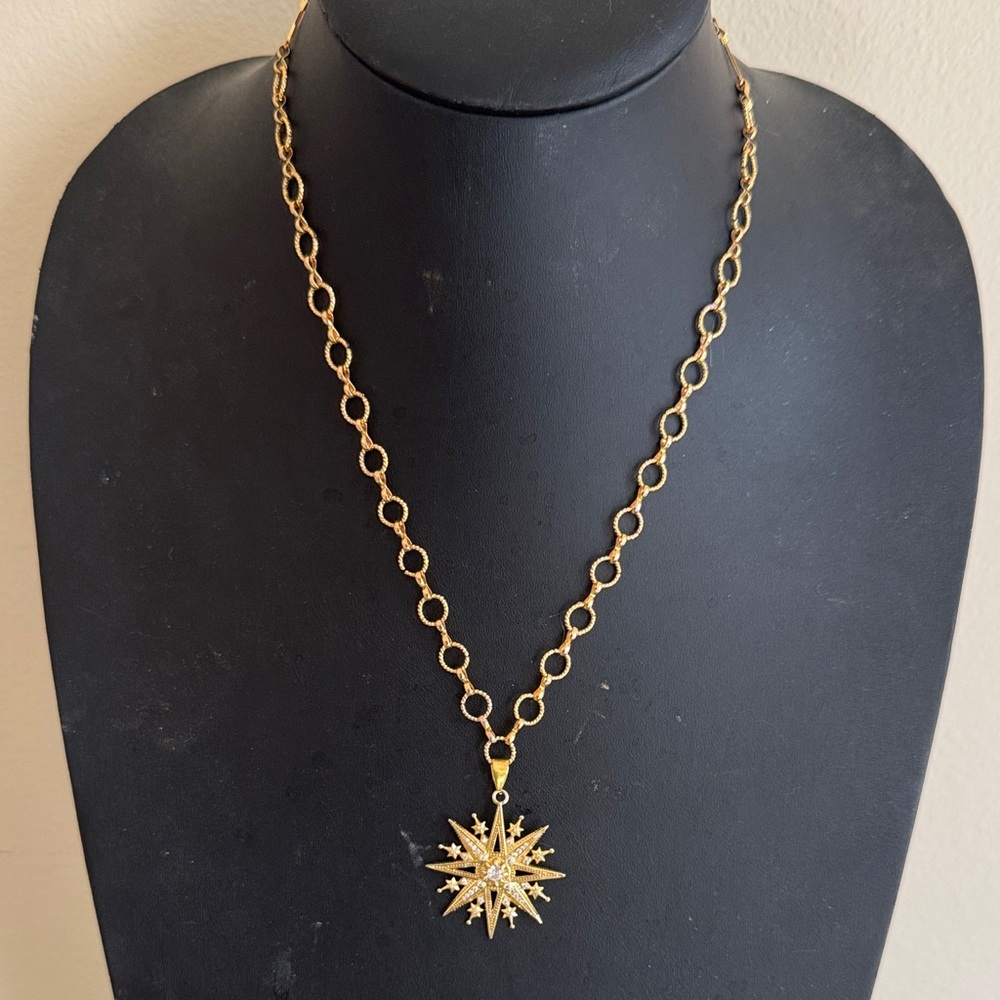 MacCARLEY HAND MADE w Crystal Star